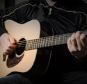 Play acoustic guitar like Eric Clapton